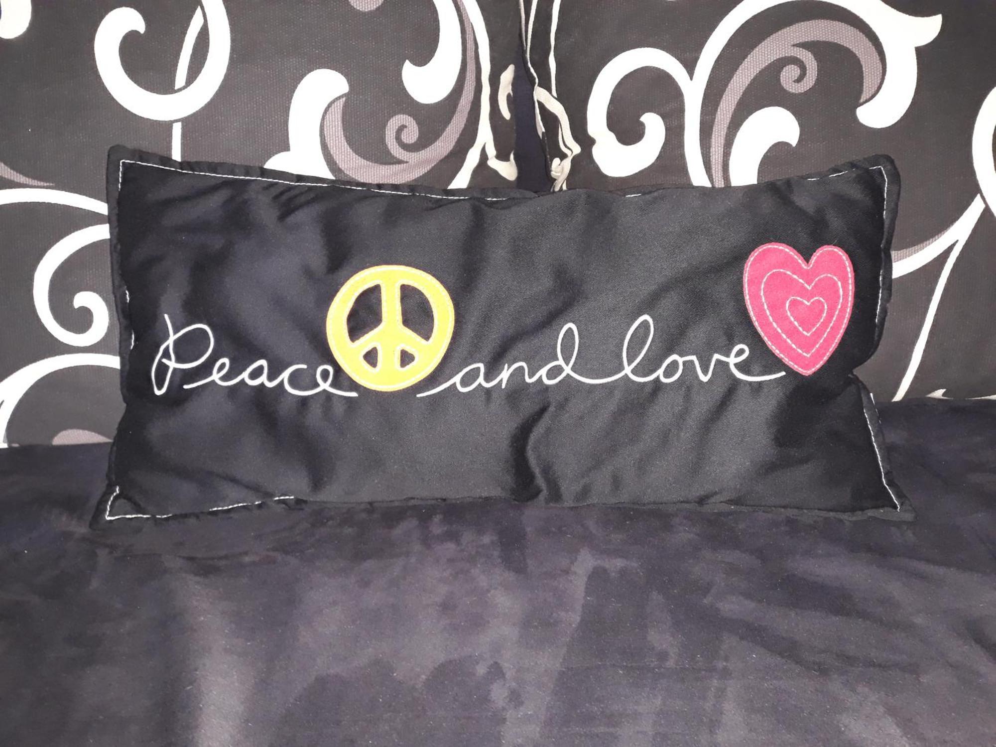 Peace & Love Ζάγκρεμπ Εξωτερικό φωτογραφία